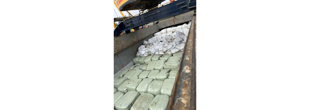 Lastning af affald i Nanortalik d. 27. august 2025